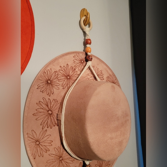 Macrame Hat Hanger for Wall Storage Beige Bohemian Beaded Tassel 1 piece - Picture 2 of 6